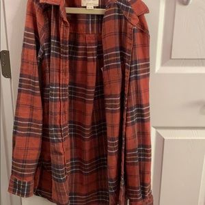 American Eagle Red Plaid Button Up